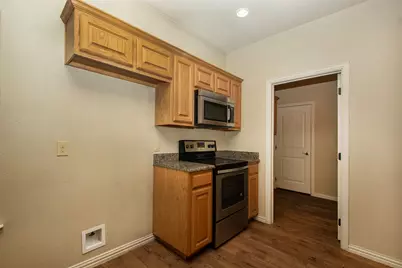700 E Bullock Street, Denison, TX 75021 - Photo 7
