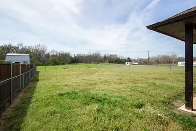 700 E Bullock Street, Denison, TX 75021 - Photo 15