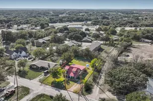 710 S Spears St, Alvarado, TX 76009 - Photo 9