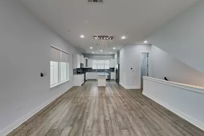 217 S Village Way, Lewisville, TX 75057 - Photo 3