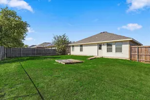 320 Deer Run Dr, Sanger, TX 76266 - Photo 25