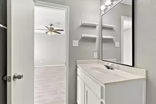 320 Deer Run Dr, Sanger, TX 76266 - Photo 17