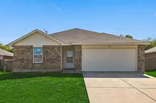 320 Deer Run Dr, Sanger, TX 76266 - Photo 1