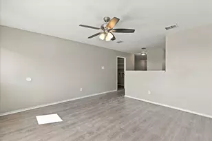320 Deer Run Dr, Sanger, TX 76266 - Photo 9