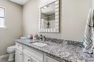 1001 Sean Ct, Hurst, TX 76053 - Photo 17