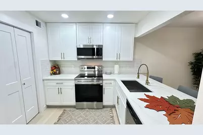 18333 Roehampton Drive #322, Dallas, TX 75252 - Photo 5