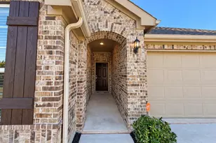 2848 N Ranger Ln St, Aubrey, TX 76227 - Photo 31