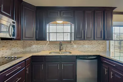 5605 Trails Edge Drive, Arlington, TX 76017 - Photo 9