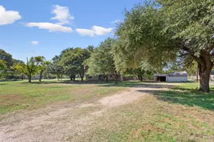 204 Ausborn St, Eddy, TX 76524 - Photo 3