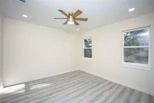 1103 N Sherman St, Ennis, TX 75119 - Photo 9
