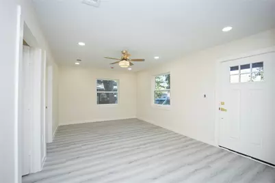 1103 N Sherman Street, Ennis, TX 75119 - Photo 3