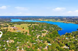 327 Boone, Alvarado, TX 76009 - Photo 3