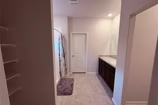 16721 Porterfield Ln, Justin, TX 76247 - Photo 7