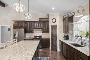 1143 VZ County Road 4602, Ben Wheeler, TX 75754 - Photo 5