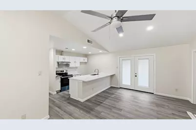 920 Carom Way, Dallas, TX 75217 - Photo 3