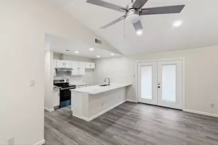 920 Carom Way, Dallas, TX 75217 - Photo 3