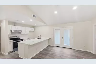 920 Carom Way, Dallas, TX 75217 - Photo 5