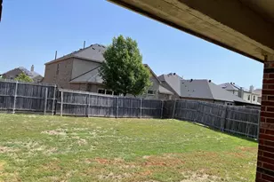 2049 Sunny Side Dr, Little Elm, TX 75068 - Photo 29