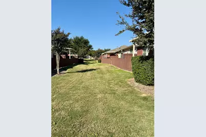 236 Bexar Drive, Lewisville, TX 75067 - Photo 35