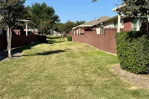 236 Bexar Dr, Lewisville, TX 75067 - Photo 35