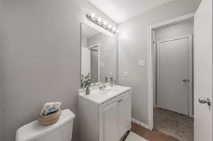 3750 Meadowbrook Dr, Fort Worth, TX 76103 - Photo 21