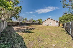 3750 Meadowbrook Dr, Fort Worth, TX 76103 - Photo 37