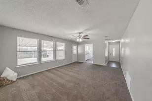 3750 Meadowbrook Dr, Fort Worth, TX 76103 - Photo 7