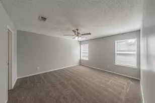 3750 Meadowbrook Dr, Fort Worth, TX 76103 - Photo 25