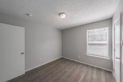 3750 Meadowbrook Drive, Fort Worth, TX 76103 - Photo 23