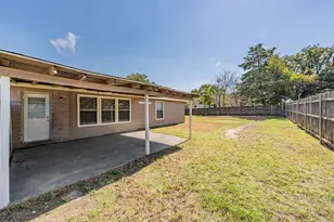 3750 Meadowbrook Dr, Fort Worth, TX 76103 - Photo 35
