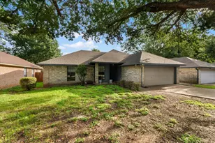 208 Pecan Dr, Westworth Village, TX 76114 - Photo 1