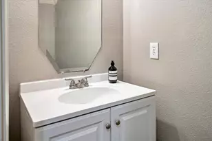 11379 Lockshire Dr, Frisco, TX 75035 - Photo 15