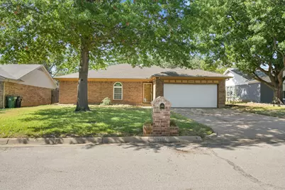 6410 Willow Springs Drive, Arlington, TX 76001 - Photo 23