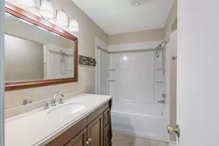6410 Willow Springs Dr, Arlington, TX 76001 - Photo 17