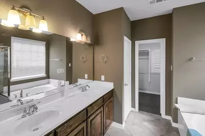 7306 Waterbury Drive, Rowlett, TX 75089 - Photo 11