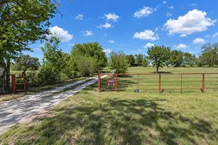 [Address not provided], Ennis, TX 75119 - Photo 3