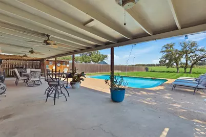 2609 Oaks Drive, Granbury, TX 76049 - Photo 33