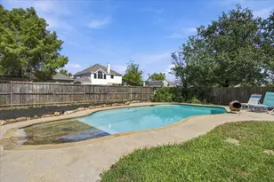 204 Newport Dr, Van Alstyne, TX 75495 - Photo 25