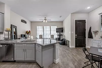 1451 Perrin Lane, Farmers Branch, TX 75234 - Photo 11