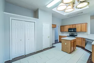 3913 Orlando Springs Dr, Fort Worth, TX 76123 - Photo 9