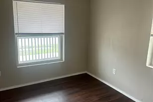 610 N Mason St, Bowie, TX 76230 - Photo 9
