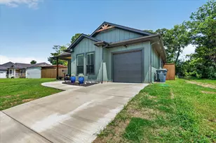 3210 Carpenter Ave, Dallas, TX 75215 - Photo 3
