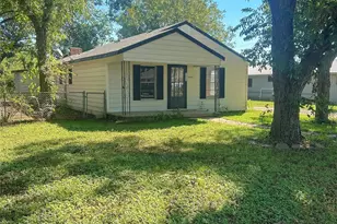 304 N Neches St, Whitney, TX 76692 - Photo 3