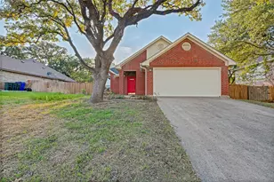 605 Reeves Ln, Kennedale, TX 76060 - Photo 3