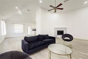 1402 Calais Ct, Euless, TX 76040 - Photo 5