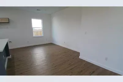 1700 E 10th Avenue, Corsicana, TX 75110 - Photo 13
