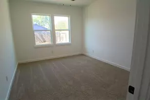 1704 E 10th Ave, Corsicana, TX 75110 - Photo 13
