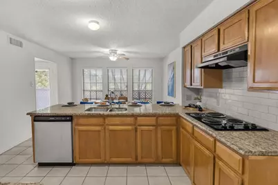 554 Briarcliff Drive, Garland, TX 75043 - Photo 13