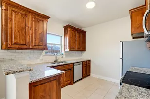 4721 Woodview Ln, Forest Hill, TX 76140 - Photo 9