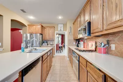 6011 Crestridge Lane, Sachse, TX 75048 - Photo 9